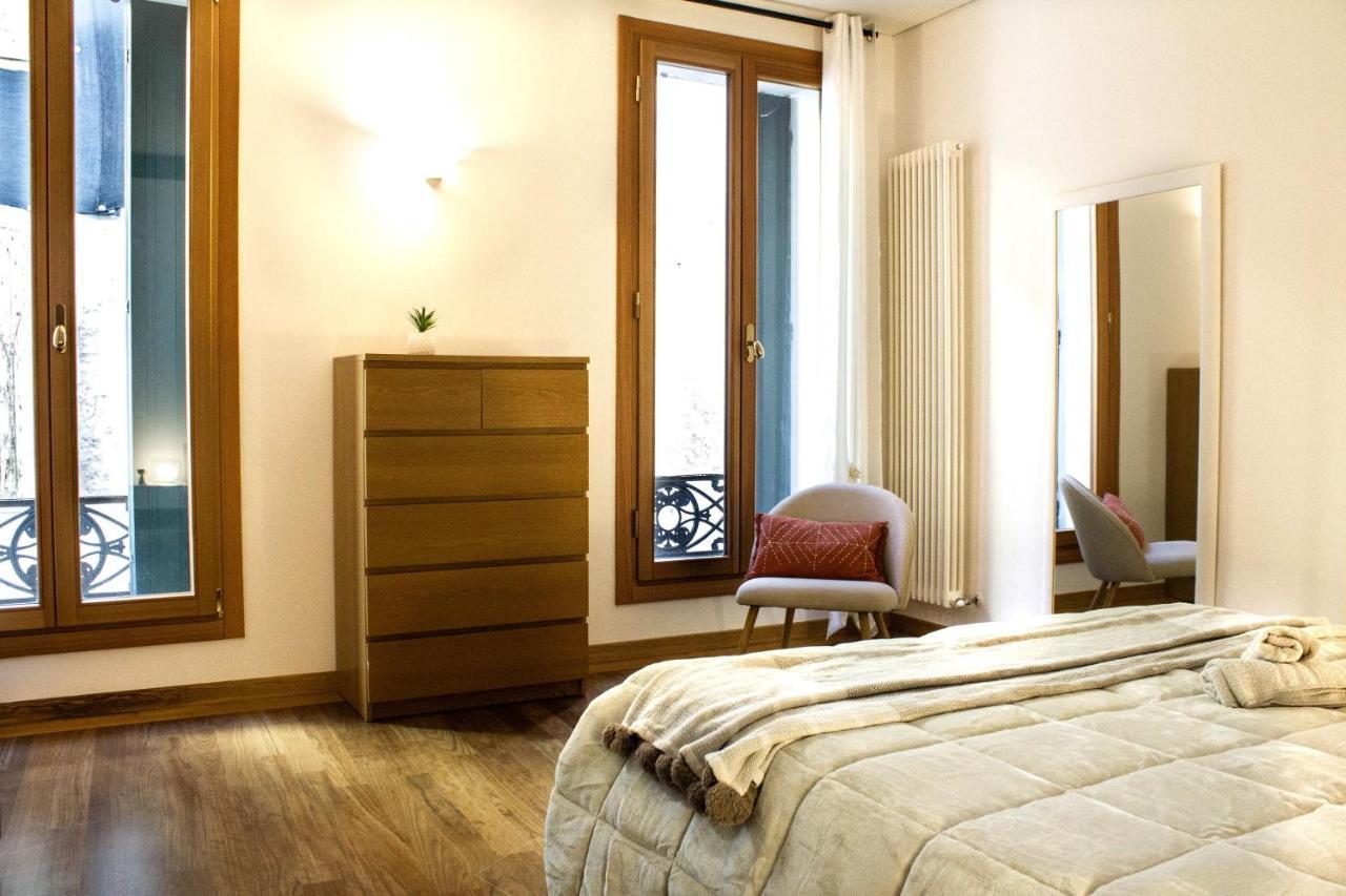 Dolfin Apartment * * * * * Тревизо Экстерьер фото